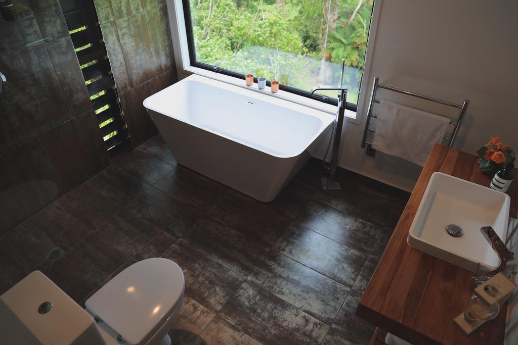 Villa Amongst The Nikau à Waihi Extérieur photo